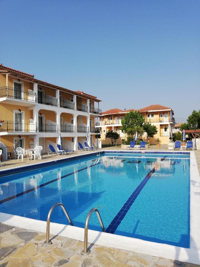Village Inn Studios & Family Apartments Laganas Eksteriør billede