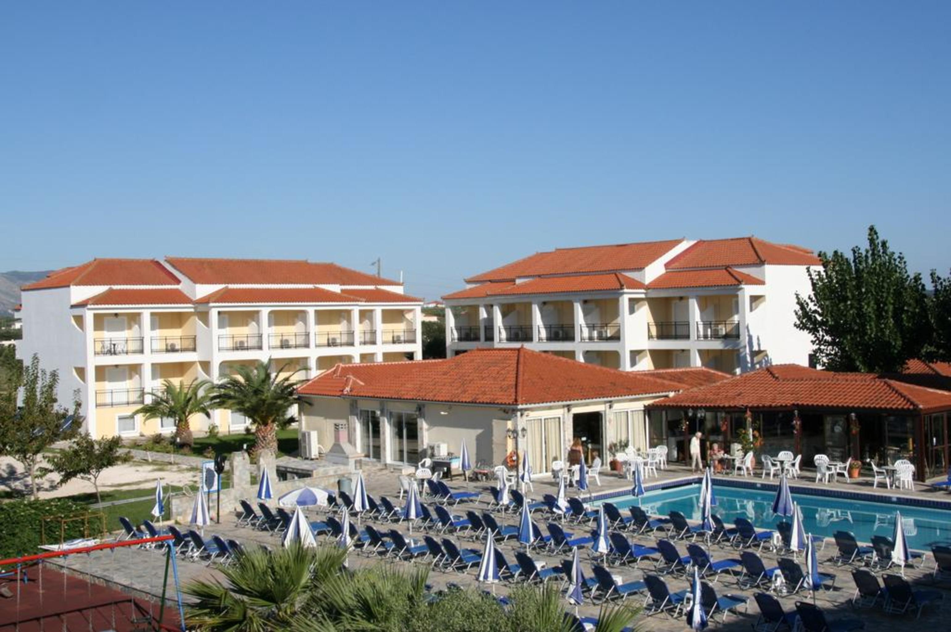 Village Inn Studios & Family Apartments Laganas Eksteriør billede