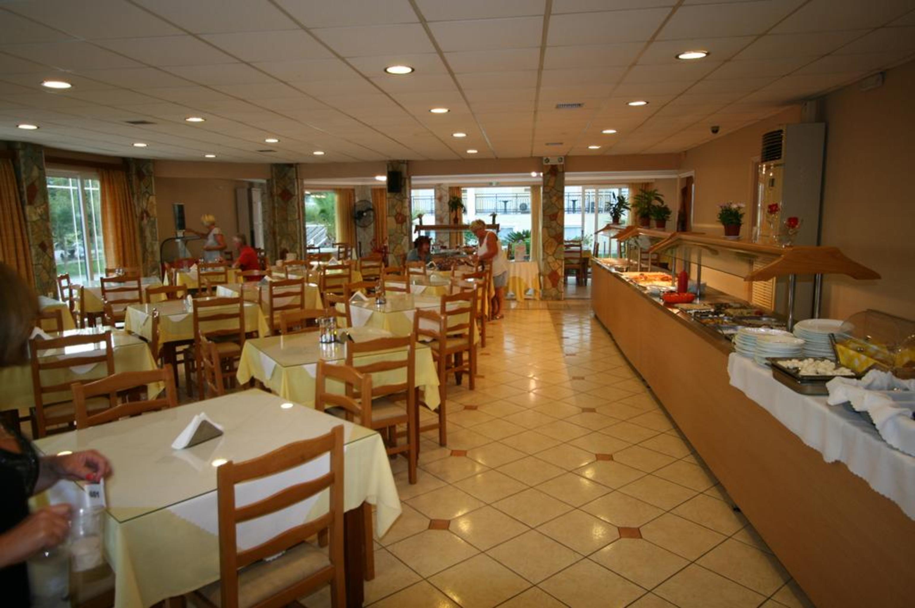 Village Inn Studios & Family Apartments Laganas Eksteriør billede
