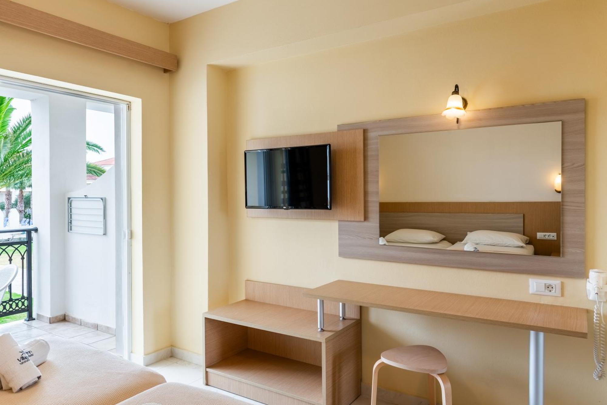 Village Inn Studios & Family Apartments Laganas Eksteriør billede